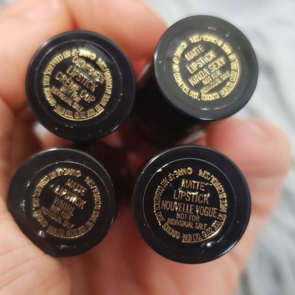 M.A.C. Cosmetics Nutcracker Sweet Nude Lip Kit - Picture 2 of 8